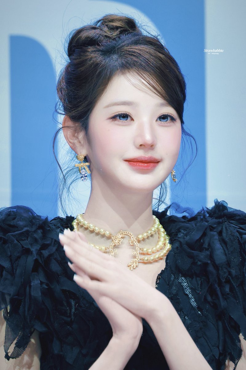 260223

🐰🖤💖

#아이브 #IVE #장원영 #JANGWONYOUNG #원영 #WONYOUNG #ウォニョン <a href="/IVE_twt/">IVE</a>