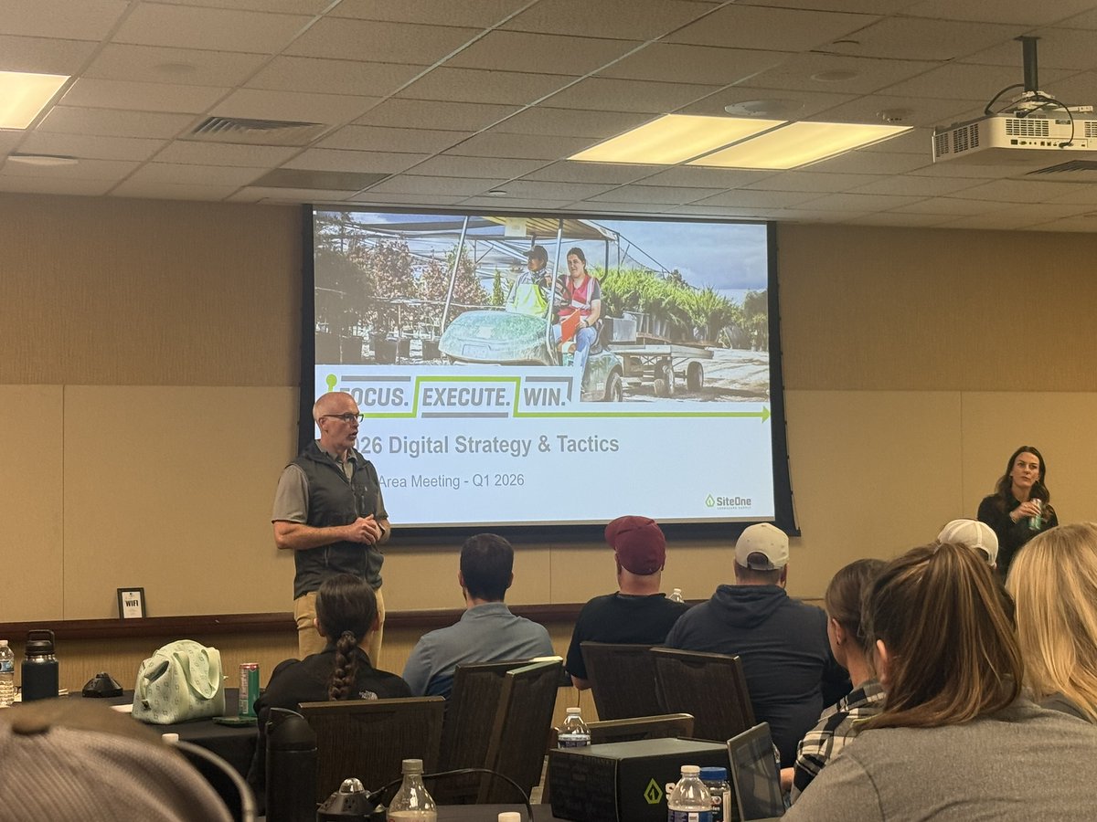 SemcoStone's tweet photo. Customer Obsessed isn’t just a phrase — it’s how we do business.
We’re committed to new solutions, better processes, and being a partner our customers can count on.
Recent team trainings = even more value delivered. @SiteOneSupply 
#BuildingBetter #CustomerFirst #salesisservice https://t.co/ZpyTggh1JN