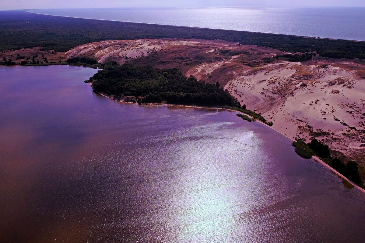 CatherineBJRCC's tweet image. 🌊 Curonian Spit — Russia’s Baltic Desert

Baltic dunes, pine forests &amp;amp; silent beaches 🌊
The Curonian Spit is one of Russia’s most unique landscapes.

#CuronianSpit #TravelRussia #Nature