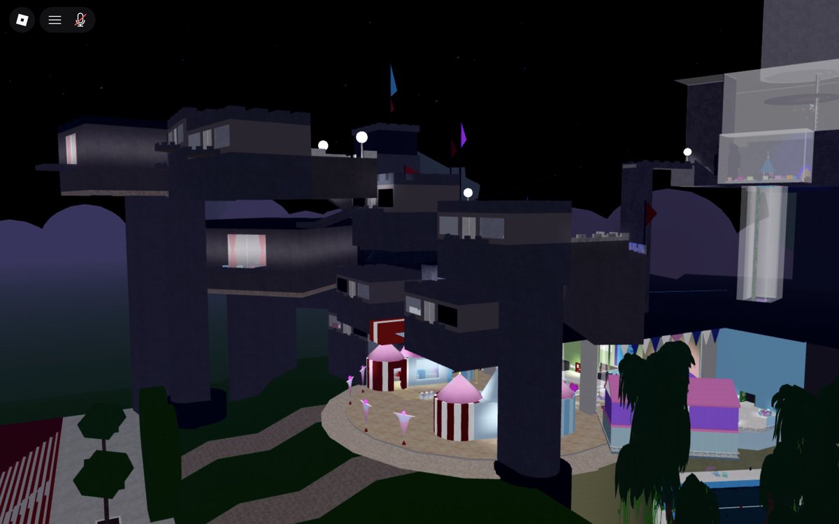 I think what Makes Old Royale High So Nostalgic is the fact it looks like a liminal space, especially Campus 1, school in the middle of nowhere, Odd shaped buildings, oddly placed Furniture..