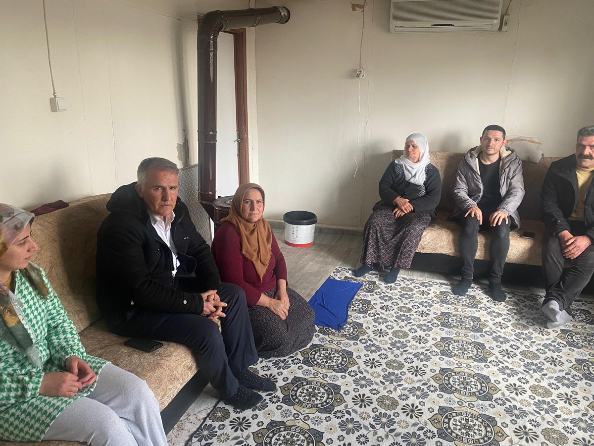 liceakparti's tweet photo. İlçe başkanımız Sn. İsmail DEMİR öncülüğünde #KÖRTÜK Mahallesi'nde #AVCI ve #SARUHAN ailesine ziyarette bulunuldu.
Bizleri muhabbetle karşılayıp evinin ve gönüllülerinin kapılarını açan #KÖRTÜK mahallemizde #AVCI ve #SARUHAN ailelerine teşekkür ederiz.
#BizBirlikteGüçlüyüz. https://t.co/93ARwq0nC4