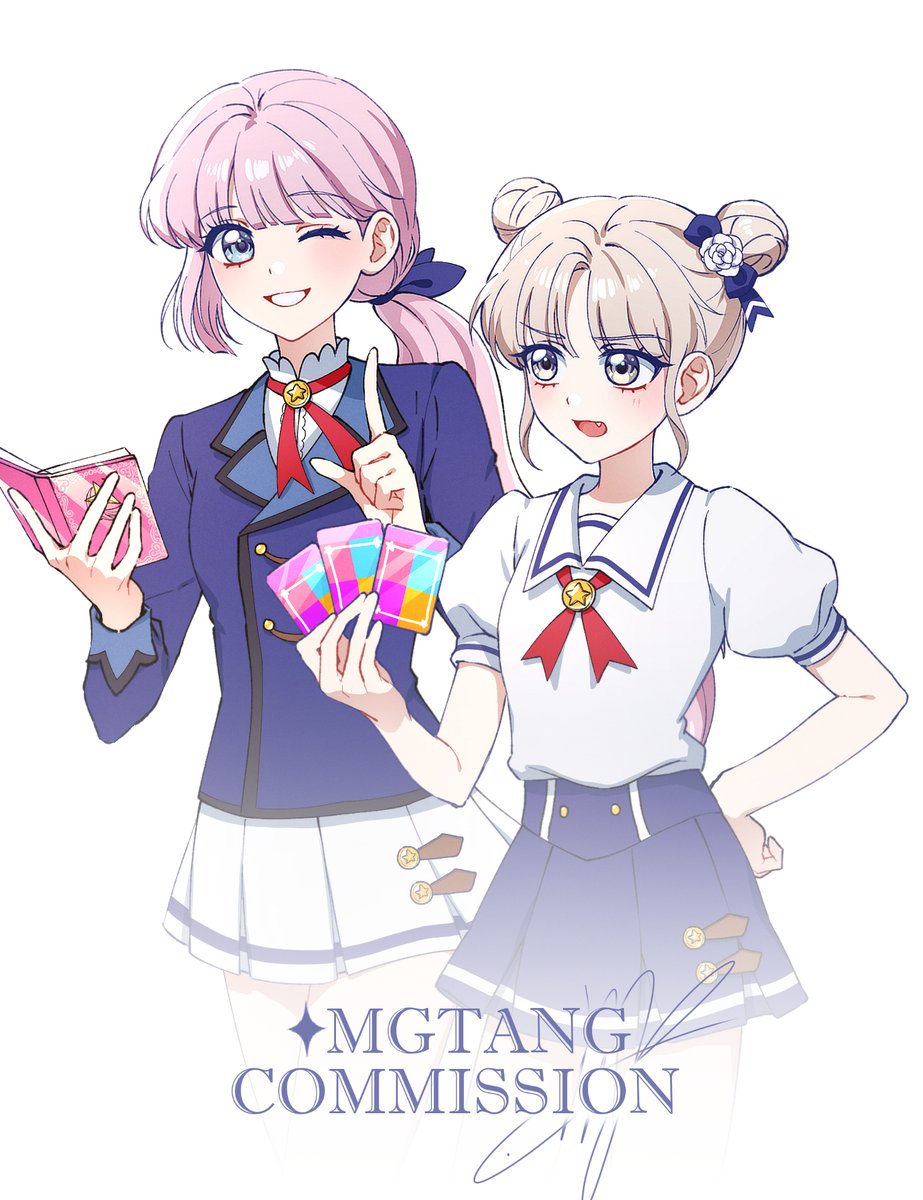 왕 귀여운 스타라이트 학원 교복으로 
커미션 작업 했습니다💙
