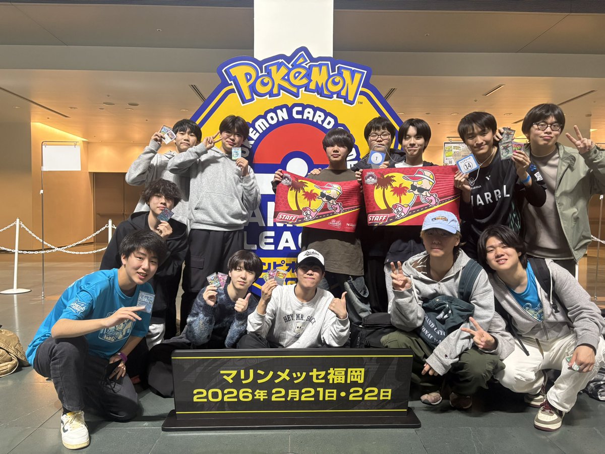 チロル tweet media