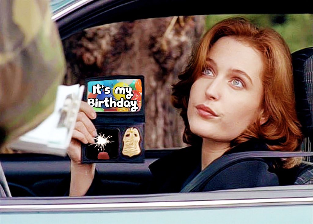 hearteyes4david's tweet image. Happy birthday to #Scully! #GillianAnderson #XFiles