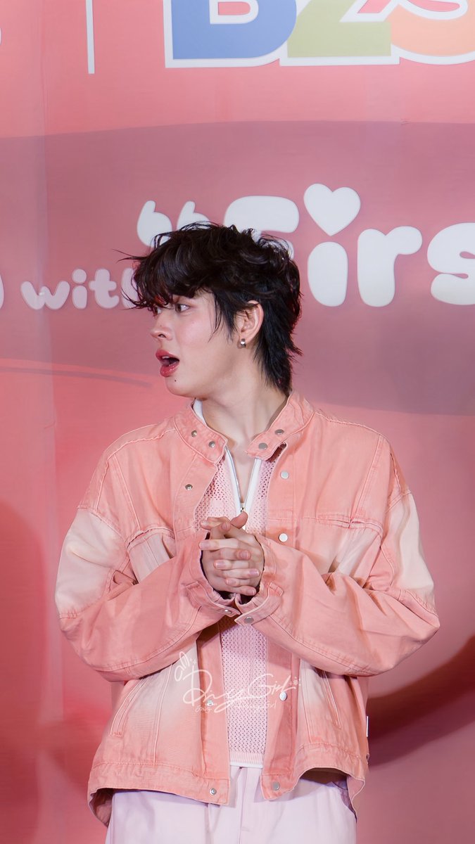 Cannyboo_sweet's tweet photo. แป๋ววววทะเล้นน่ารักมากลูกก🫶🏻🫠💖🤏🏻

#TleFirstone #Firstone #b2sxfirstone 
@firstone_wnk https://t.co/NiSFtWJkWY