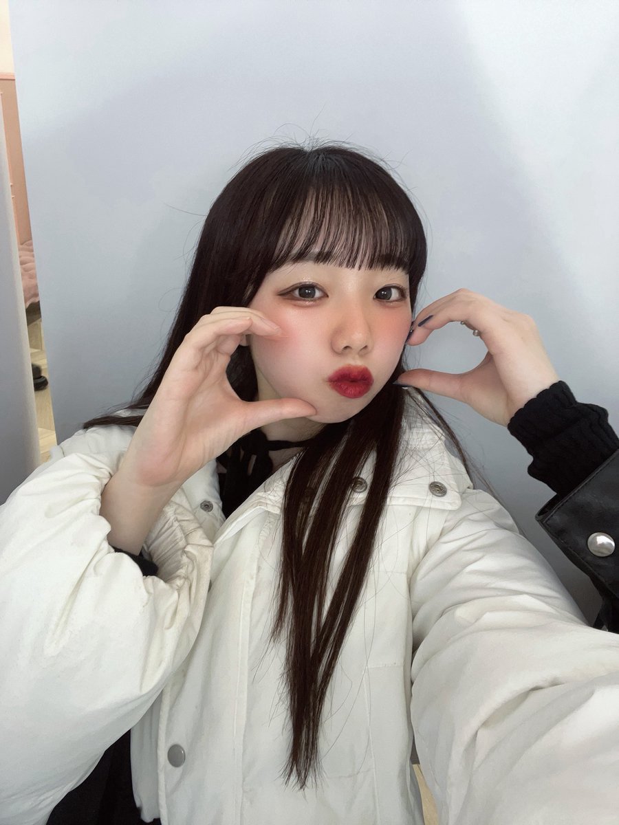 qchmqg's tweet photo. おやすみなさーーい！

久しぶりのお友達にあえて楽しかったお話🫶
明日も1日がんばろーねぇ💪

寝る前のおやすみリプ待ってるね♡ https://t.co/K9C3eRPavw