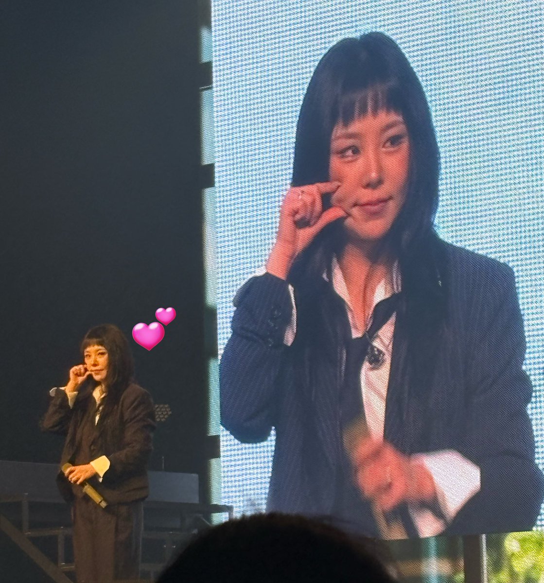 こっち見テルね？？？👀