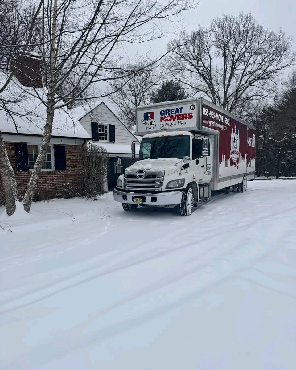 GreatMoversNY's tweet image. Blizzard outside ❄️
Fresh start inside 🏠
Snow or no snow — we show up early, pack carefully, and move safely.
That’s the Great Moving &amp;amp; Storage difference.

📞 212-607-8272
#WinterMove #TrustedMovers