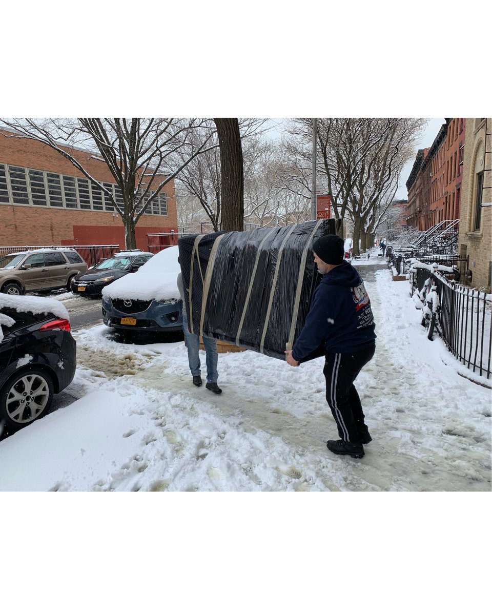 GreatMoversNY's tweet image. Blizzard outside ❄️
Fresh start inside 🏠
Snow or no snow — we show up early, pack carefully, and move safely.
That’s the Great Moving &amp;amp; Storage difference.

📞 212-607-8272
#WinterMove #TrustedMovers