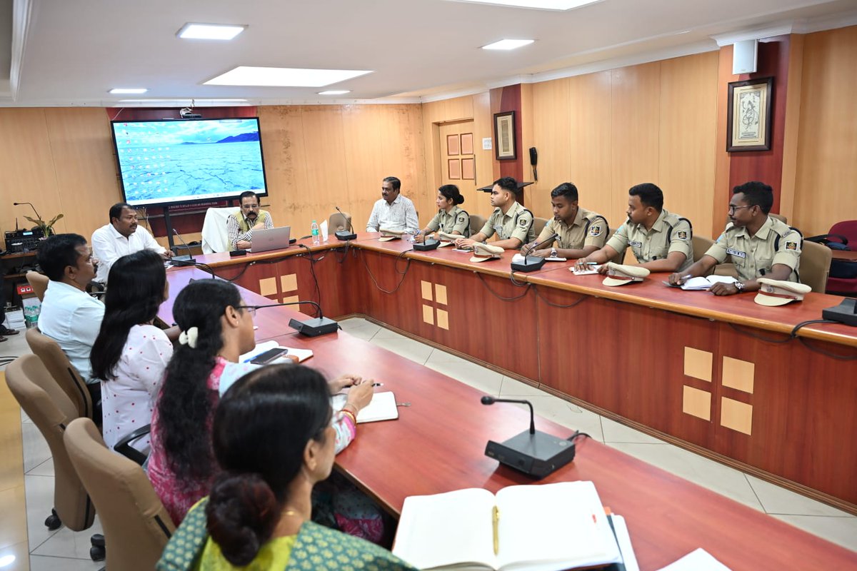 DirBpspa's tweet photo. Today, Sri B. K. Sharma, IPS (Retd.), former Director General of Police, Odisha, visited BPSPA and delivered two insightful sessions on Cyber Crime and the IT Act for the DySP Probationers of the 9th Batch. Faculty members of the Academy were also present during the sessions. https://t.co/lHb1JVzSdZ