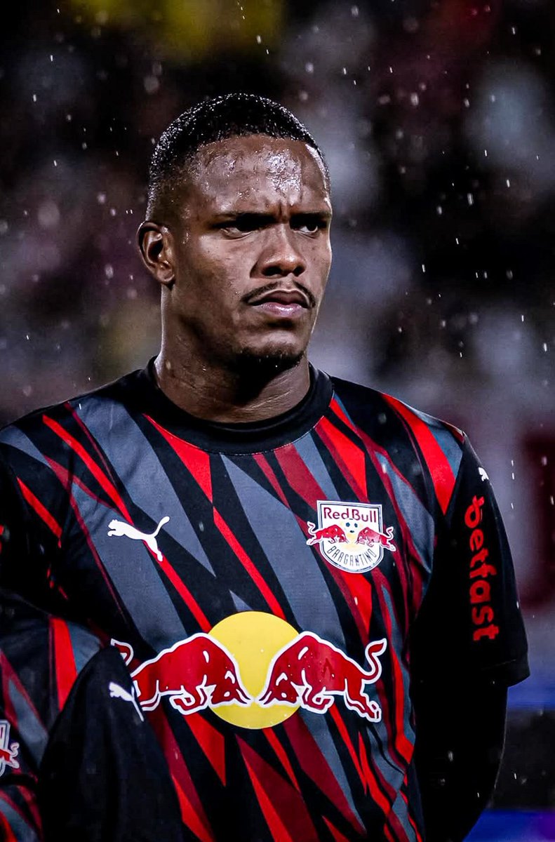 😳🇧🇷 Gustavo Marques, defensor del Red Bull Bragantino, pidió que NO DIRIJAN MUJERES en partidos importantes: 

“Le pido a la Federación Paulista de Fútbol que no designe a una mujer como árbitro en partidos de esta magnitud.” 

Su equipo había quedado eliminado vs São Paulo en