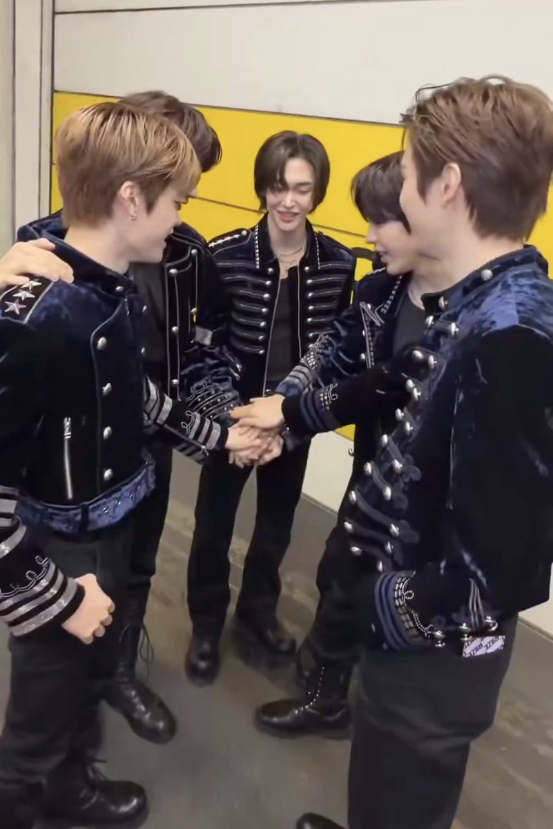 🍄 (@winkkyst) on Twitter photo 