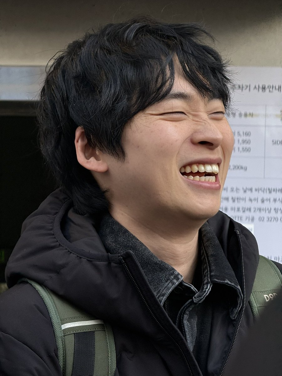 firegaemiii's tweet photo. 웃는 당신이 좋아 https://t.co/QI3VySzTZ4