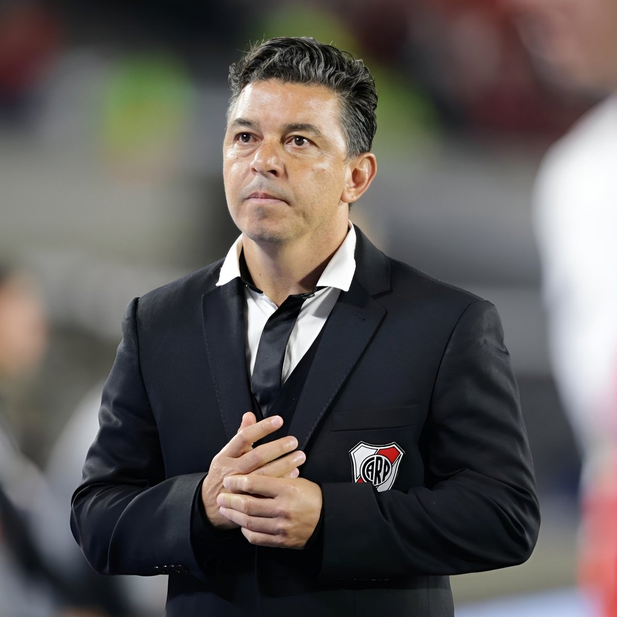 Edu_Gon22's tweet photo. Lo cansaron le faltaron el respeto, lo bastardearon, le desearon la muerte.
"Periodistas", "hinchas de twitter" 

Ahora se callan, lograron el cometido. Estan en silencio y se ríen entre ellos, admiran tener la razón.

No alcanza con violencia, quiero mas... 
Lacras hdp https://t.co/EZ1NbO2bRe