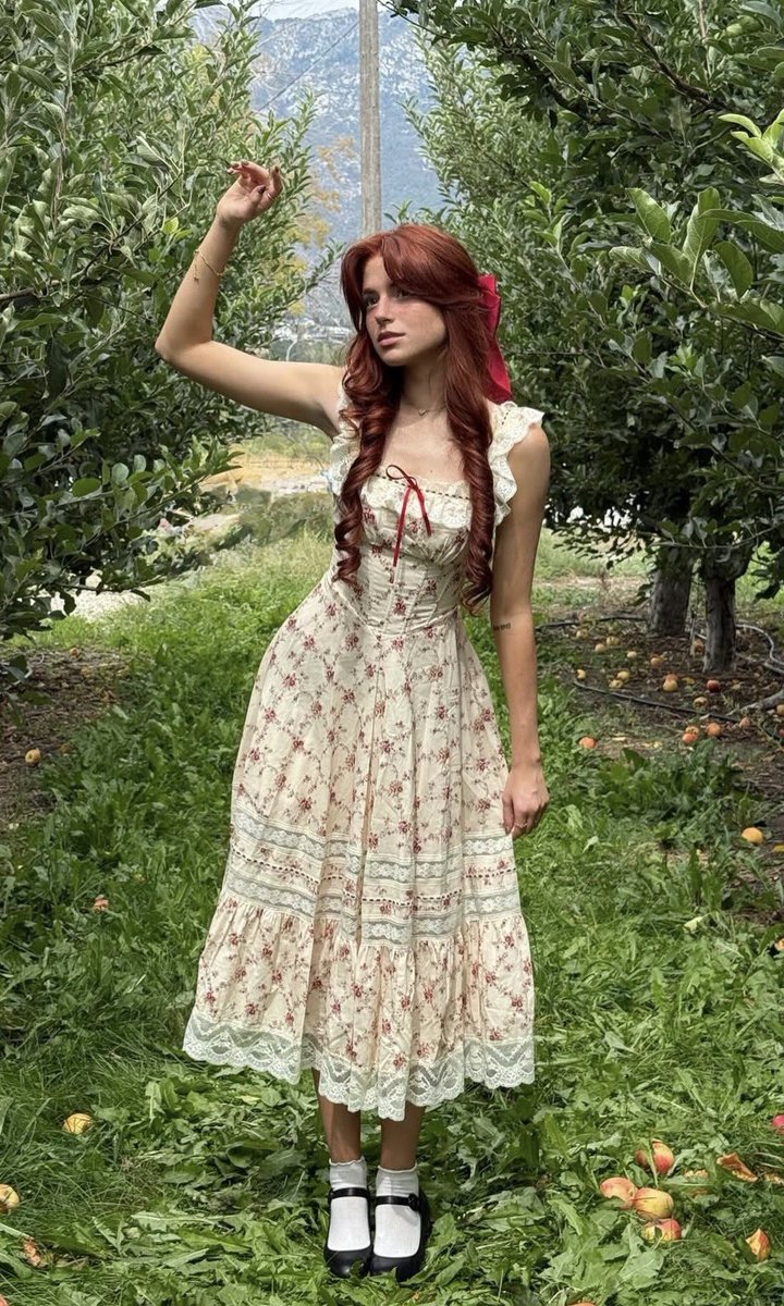 Amelie Graves tweet media