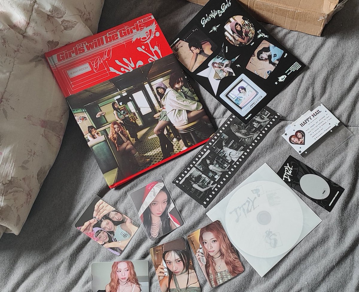 Dora:): 💗🖤✨ ✌🏻 tweet media