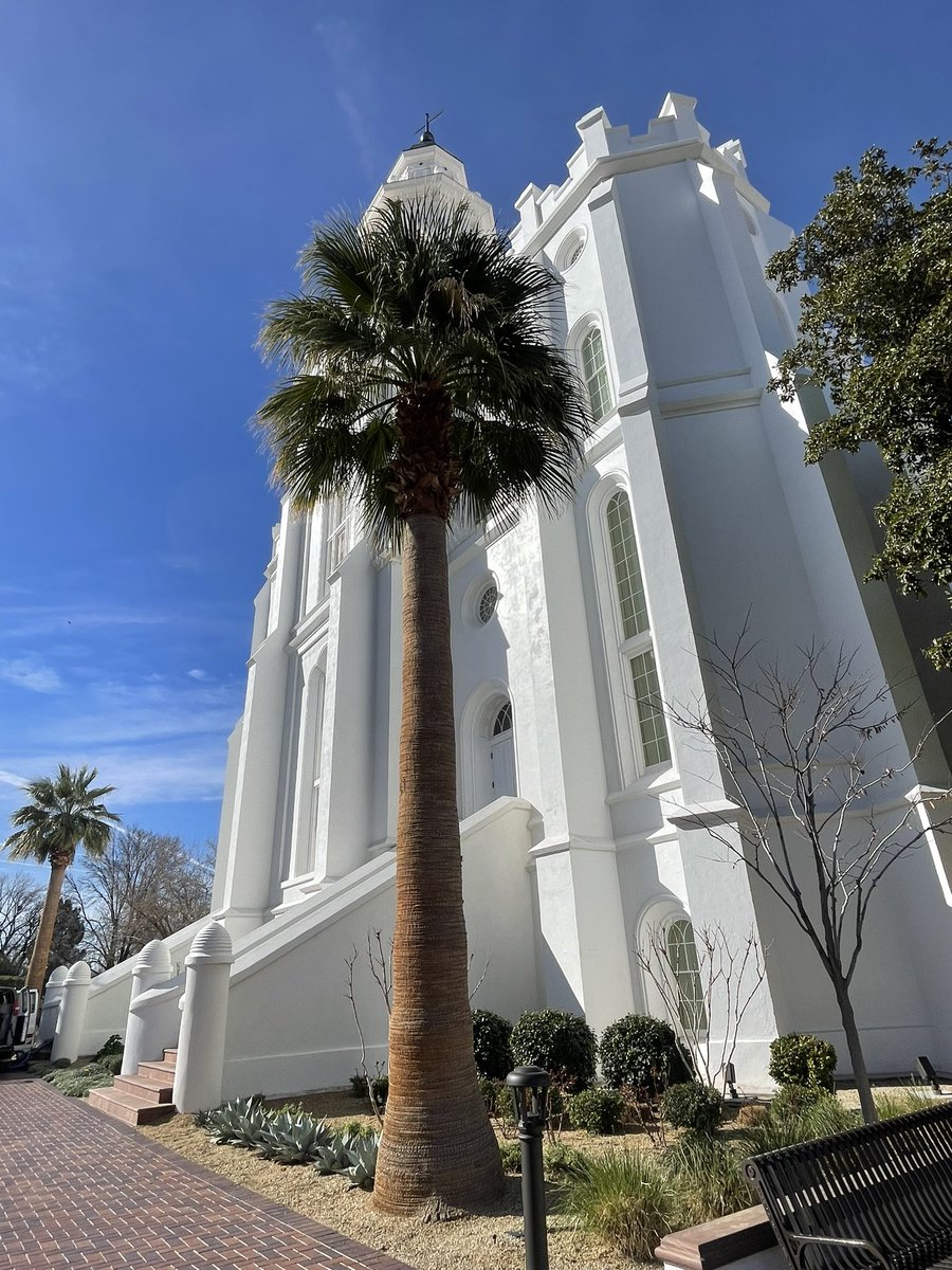 Cade Thompson tweet media