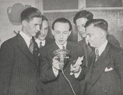 !TUUR (Arthur van de Oudeweetering) tweet media