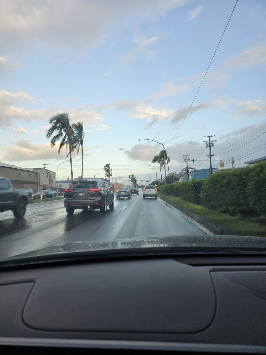 Work takes me to Hawaii but I still gotta get my <a href="/JunksRadio/">The Junkies</a> fix. No snow here but its been constant rain since landing. I'll take the rain though haha