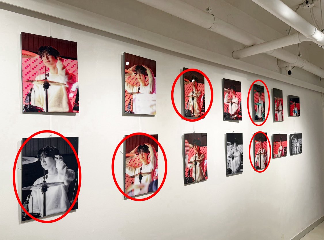 Thesound_BB's tweet photo. The sound B 응원카페의 액자 통신판매를 진행하려고 합니다. 카페 진행 후 남은 액자로 진행하여 선착순 5명에게만 판매할 예정입니다. 
내일 오후 7시에 폼이 오픈되니 많관부‼️
링크는 내일 12시에 올릴게요 ㅎㅎ

동그라미 쳐져 있는게 현재 남은 액자입니다!! https://t.co/rqI6dGVDIN