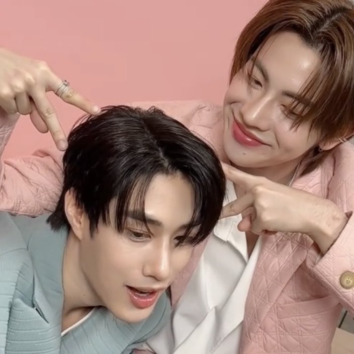 หมาเด็กกับพี่คนสวย