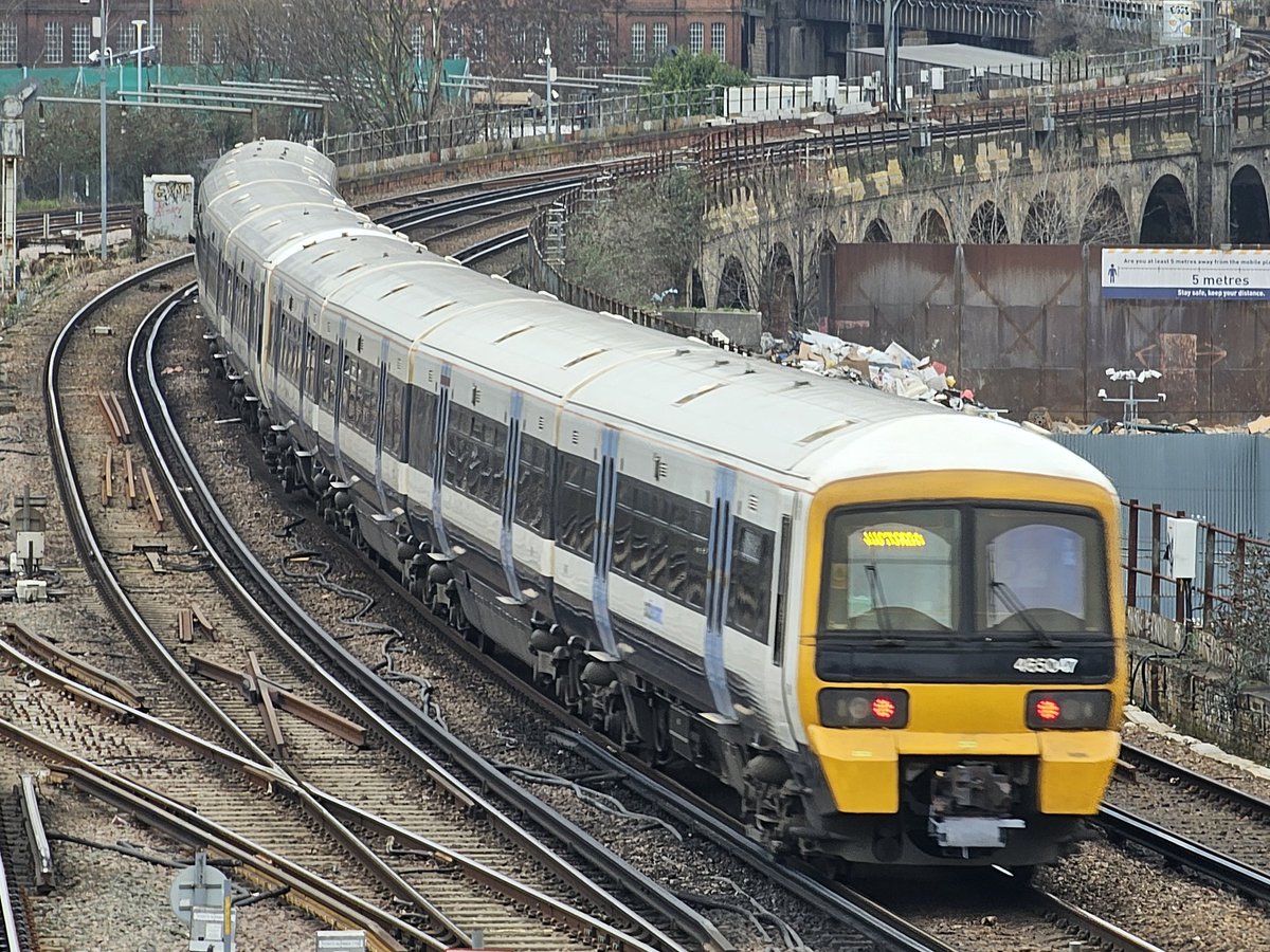 Harrod15S's tweet image. A few different units 377 - 465 - 378 - 375 from last weeks first real spotting trip to London, it was a very successful trip as bagged 314 ✅️ new units over the day which was some going
#trains #class377 #class465 #class378 #class375 #London