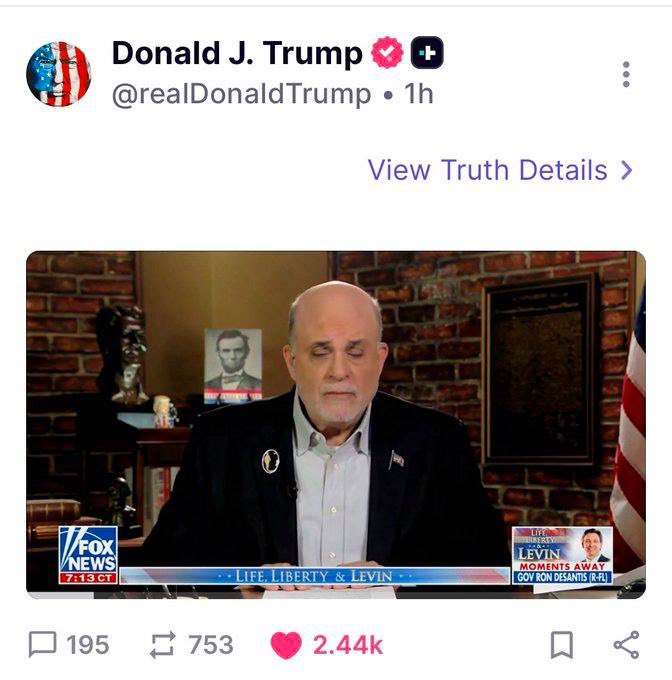 IranianCongress's tweet photo. پرزیدنت ترامپ برنامه مارک لوین در مورد مذاکره با رژیم ملاها را در تروث بازنشر کرد.

در طول برنامه، مارک توضیح می‌دهد که چطور می‌شود به رژیم ملاها اعتماد کرد وقتی که ده‌ها هزار نفر از مردمش را کشته است. ممکنه حتی برای یک مدت مثل کره شمالی عقب بکشند ولی رژیم ملاها برخواهد گشت. https://t.co/dEFga9h7X2