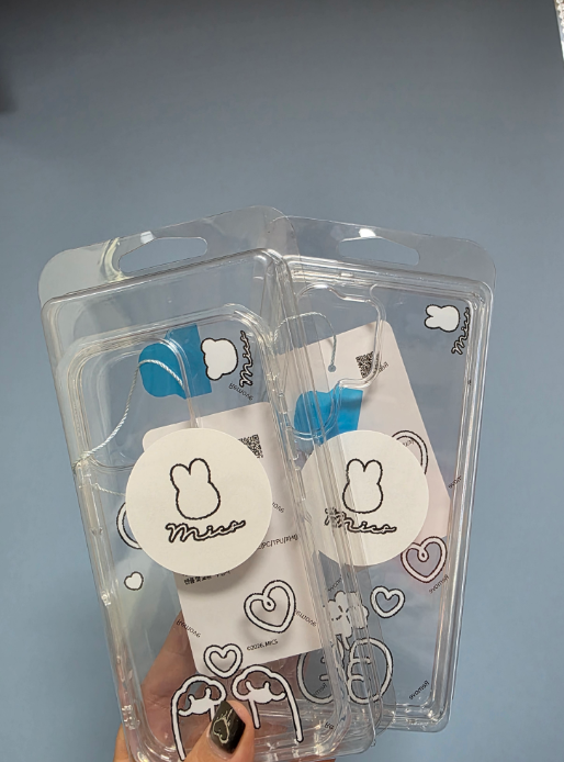 micstore__'s tweet photo. [믹] 주문제작 라인드로잉 커스텀 폰케이스✔https://t.co/zNlPCPhbtm
26.02.06 리뷰💗

📱아이폰 17 프로 / 젤하드

명절 껴서 배송이 늦을 줄 알았는데 생각보다 엄청 빠르게 배송 해주셔서 너무 좋았습니다🫶 친절하시고 기종 다르게 2개 시컸는데 섬세하게 확인 한 번 더 해주시고 포장도 예쁘게 해주셔서 좋았어요❤️ 귀여운 스티커와 틴케이스까지! 잘 쓰겠습니다🍀 정말 감사합니다🥹