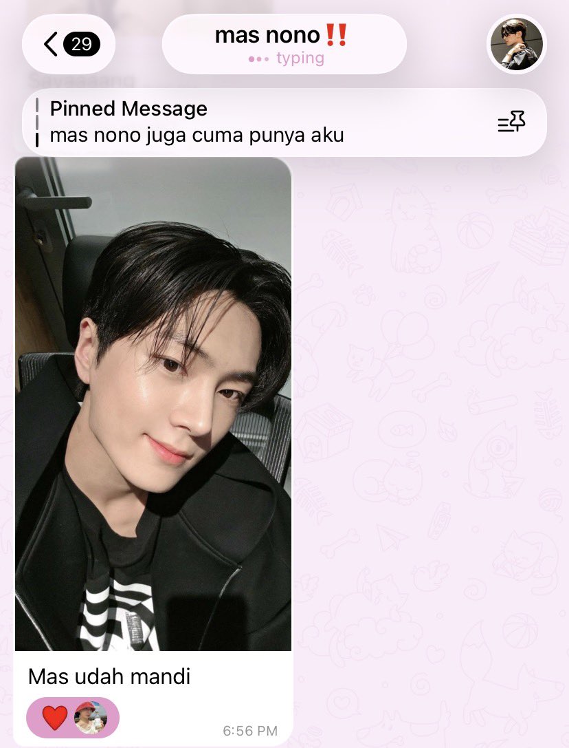 aku tuh mau pamerin pacarku yang ganteng banget inii. ganteng kan habis mandi, wangi minyak telon sama bedak bayi
