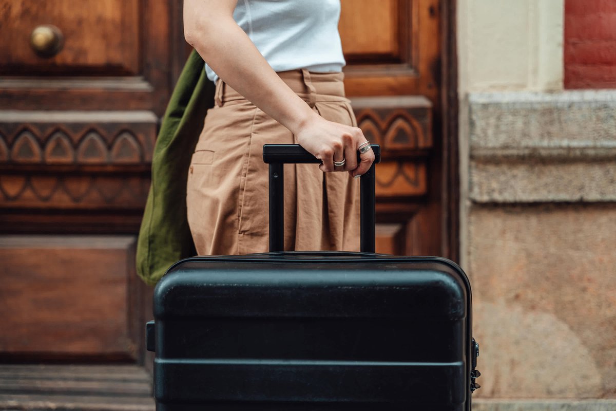 DustinMPeyser's tweet image. As a Travel Expert, I Thought I Knew How to Pack Efficiently. This Gem Proved Me Wrong dlvr.it/TR6dcx 👉 Reveal Your ROI bit.ly/MyHomeAI 👈 #TravelTips #PackingHacks #TravelEssentials #EcoFriendly #TravelSmart