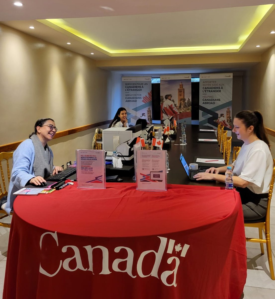 CanEmbMorocco's tweet image. Our very first mobile consular mission in #Marrakech processed 30 passport and citizenship applications for #Canadians in the region. Extremely positive feedback. Bringing services closer truly makes a difference @isabelleValois6