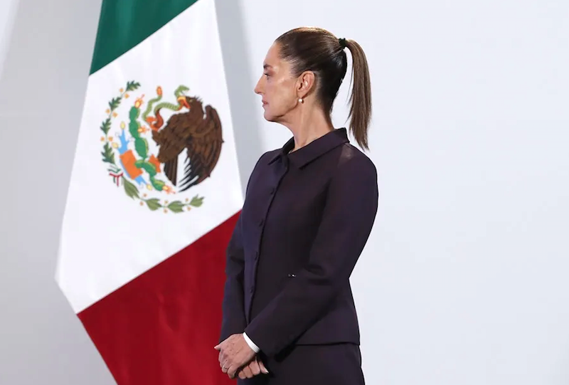 El Giro del Timón: Claudia Sheinbaum y la Restauración del Orden Soberano.
INFO🔗lapalabrapolitica.mx/el-giro-del-ti…
#Análisis #Presidenta #México #Política <a href="/Claudiashein/">Claudia Sheinbaum Pardo</a> <a href="/POTUS/">President Donald J. Trump</a> <a href="/SecRubio/">Secretary Marco Rubio</a> <a href="/OHarfuch/">Omar H Garcia Harfuch</a> <a href="/AlmiranteSrio/">Raymundo Pedro Morales Ángeles</a> <a href="/Defensamx1/">@Defensamx</a> <a href="/JesusRCuevas/">Jesús Ramírez Cuevas</a> <a href="/paus_silva/">Paulina Silva</a> <a href="/rosaicela_/">Rosa Icela Rodríguez Velázquez</a> <a href="/PressSec/">Karoline Leavitt</a>  <a href="/USAmbMex/">Embajador Ronald Johnson</a>