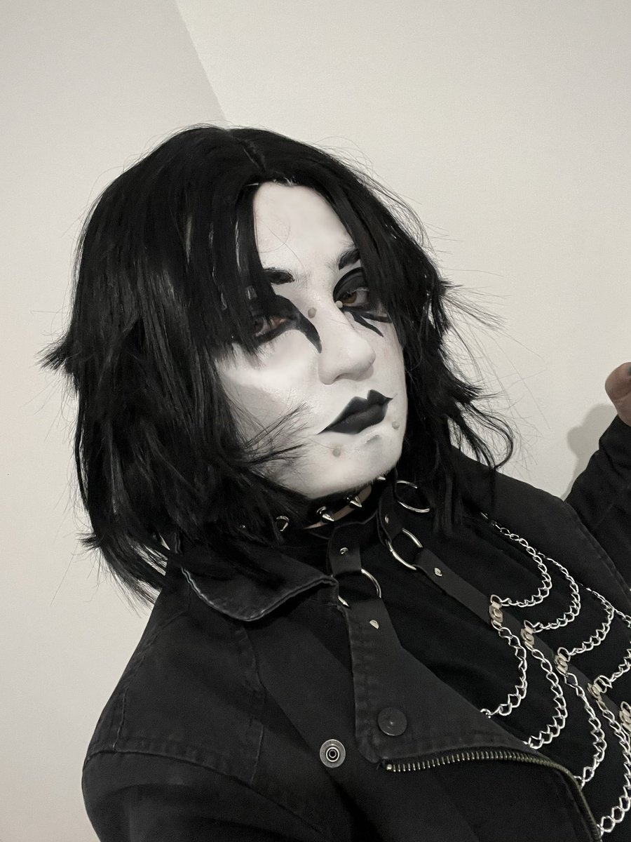 🦉 &amp; 🐦‍⬛ 

Os dois tão julgando alguém certeza