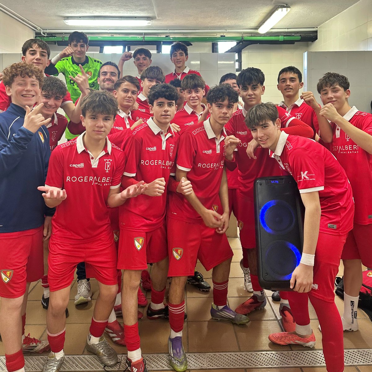 🔛 𝗧𝗥𝗜𝗢𝗠𝗙 de l'S1️⃣5️⃣🅰️ de <a href="/jaume_giol/">Jaume Giol</a> a #SantCugat per 1️⃣ a 3️⃣!

⚽ Sancho, Adri Garcia i Cañete, GOLEJADORS!

🙌 AMUNT #TERRASSA! 🙌