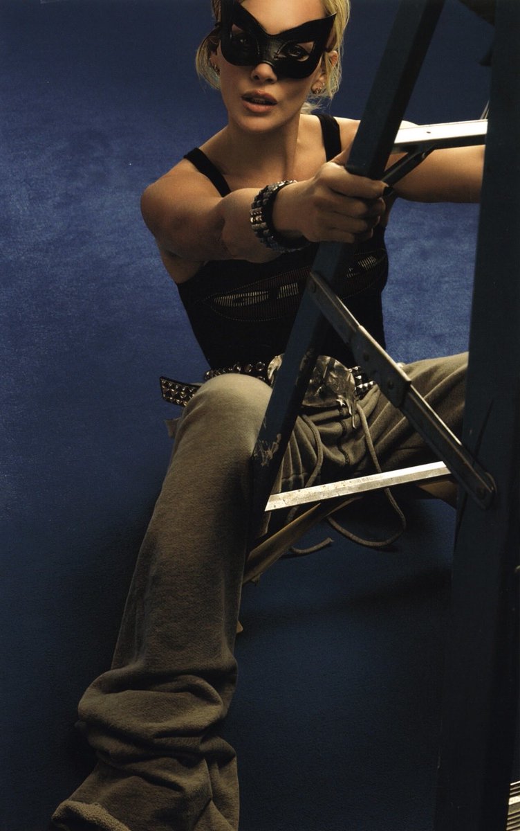 📸| Hilary Duff looks picture perfect in new photos for <a href="/InterviewMag/">Interview Magazine</a>—