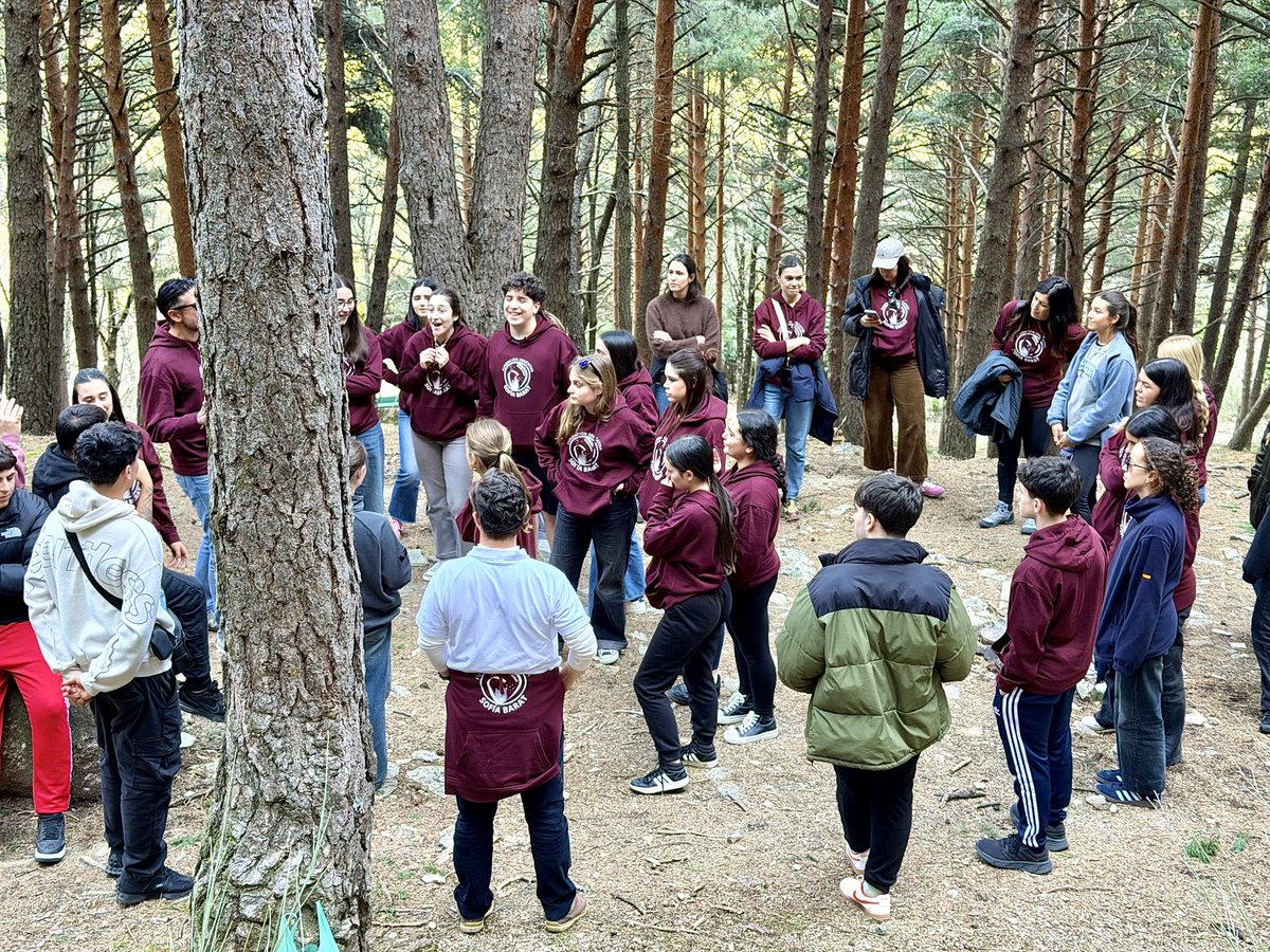 Sagrado Corazón Granada tweet media