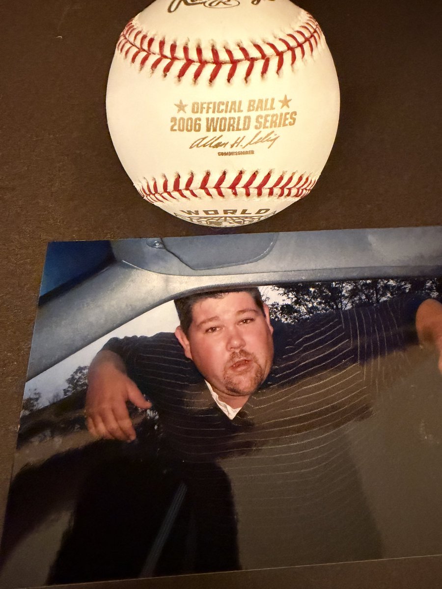 JeffBlakeman1's tweet photo. @BenVerlander Hi Ben! A friend of mine passed away late last year. We would go to games in the early to mid 2000’s. I got this ball with him during the 2007 season. It would mean so much if Justin would sign this. a friend is going to the game tomorrow &amp; he has the ball with him. https://t.co/Eye8GlH0O8
