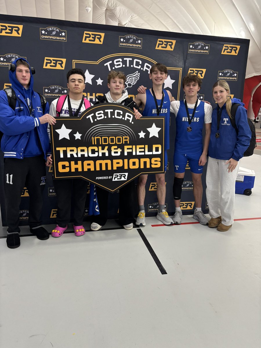 Trinity_Hillers's tweet photo. 👟Indoor Track:

Ella Sammel broke her own high jump record at the TSTCA Indoor Track &amp; Field Championships with a 5ft 5 1/2 jump!

Braden Berdar also placed 3rd in the high jump, Phillip Whitlock placed 4th in the 60 and the boys 4x4 placed 5th!

#itsagreatdaytobeahiller 🔵⚪️ https://t.co/K6fm0q9Brc