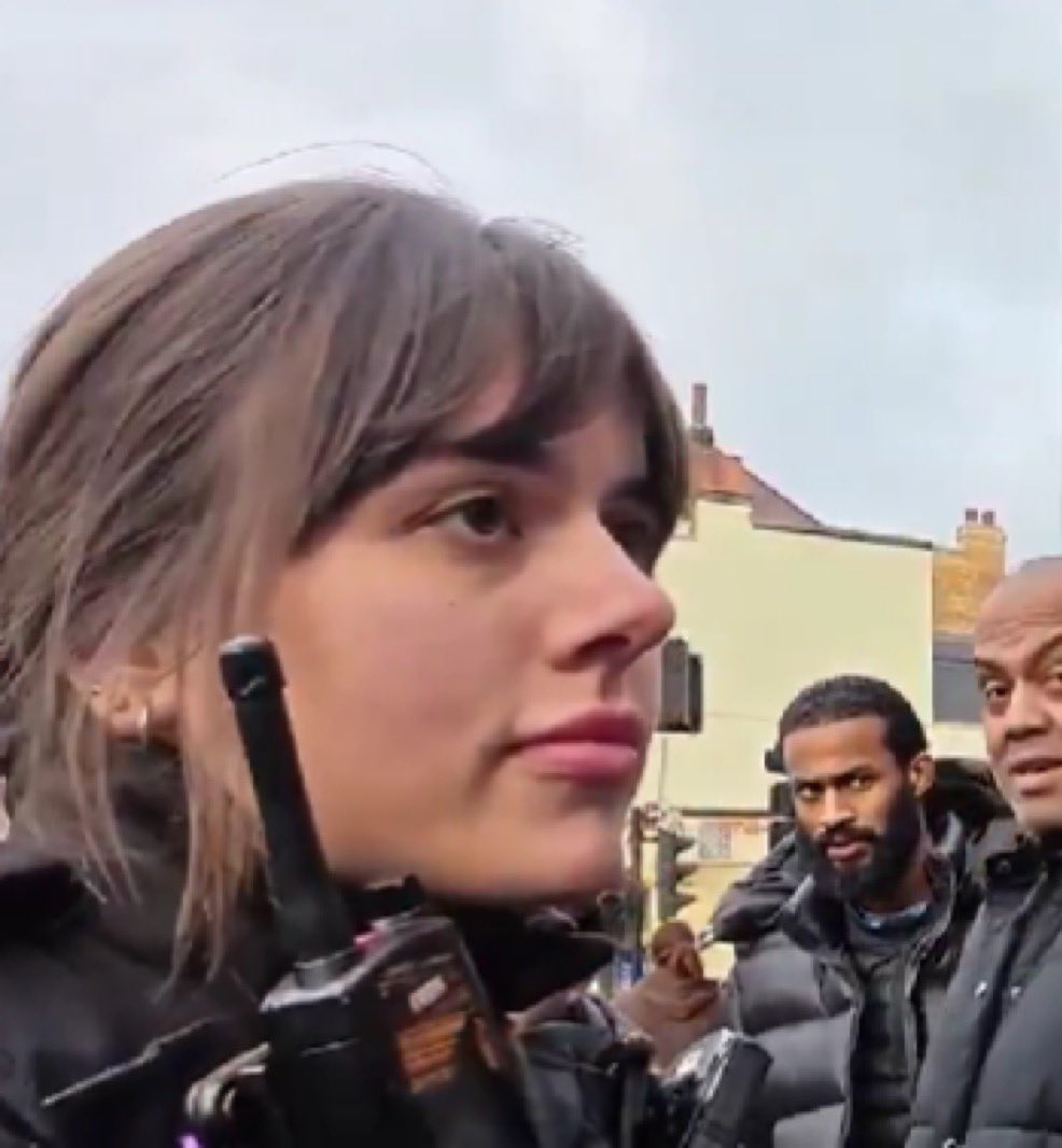 Taking Bets …. I bet this brave policewoman has either been Sacked or has been Severely Reprimanded by her commanding officer …