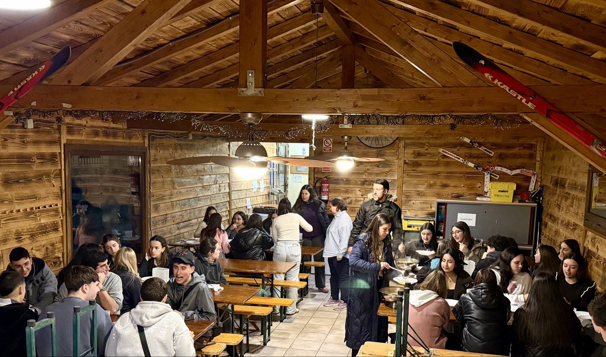 Sagrado Corazón Granada tweet media