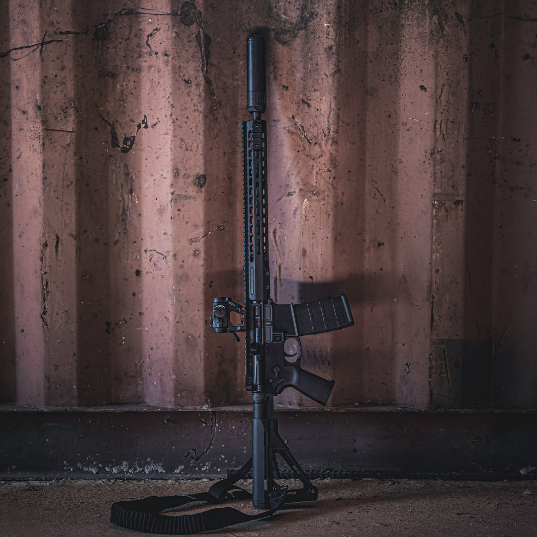 BarrettRifles's tweet photo. A hard day’s work at the container yard.
#barrettfirearms #REC7DI #rangeshooting #556 #223Rem #223day https://t.co/EtmkVlaT6U