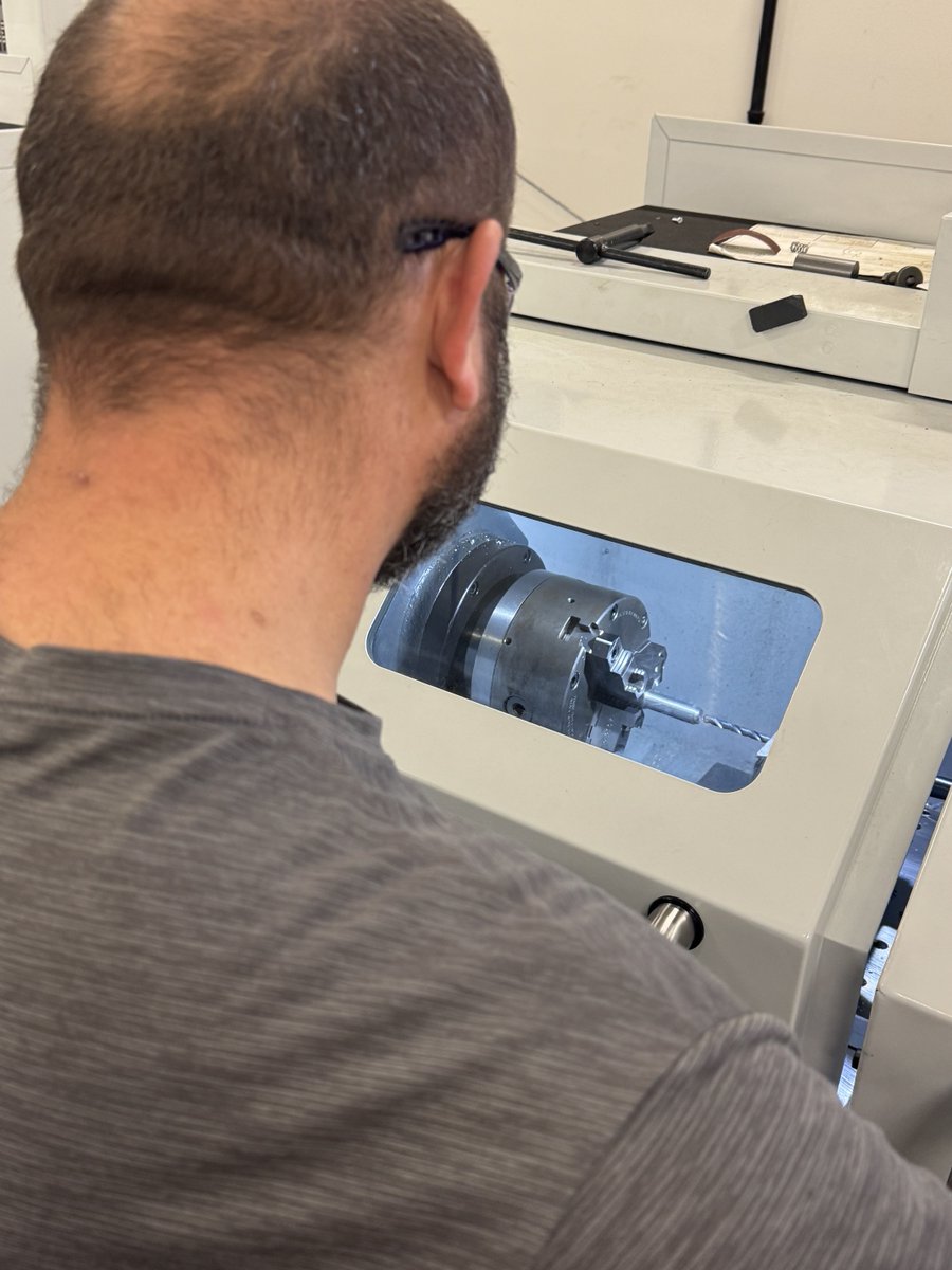 TSTCproud's tweet image. TSTC: See things from a machinist's point of view! #tstcproud #precisionmachining ⚙️