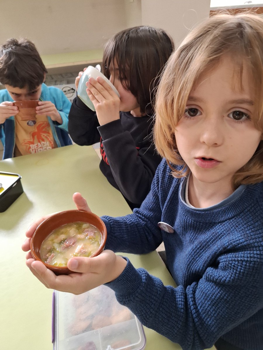 CEIP de Laredo tweet media