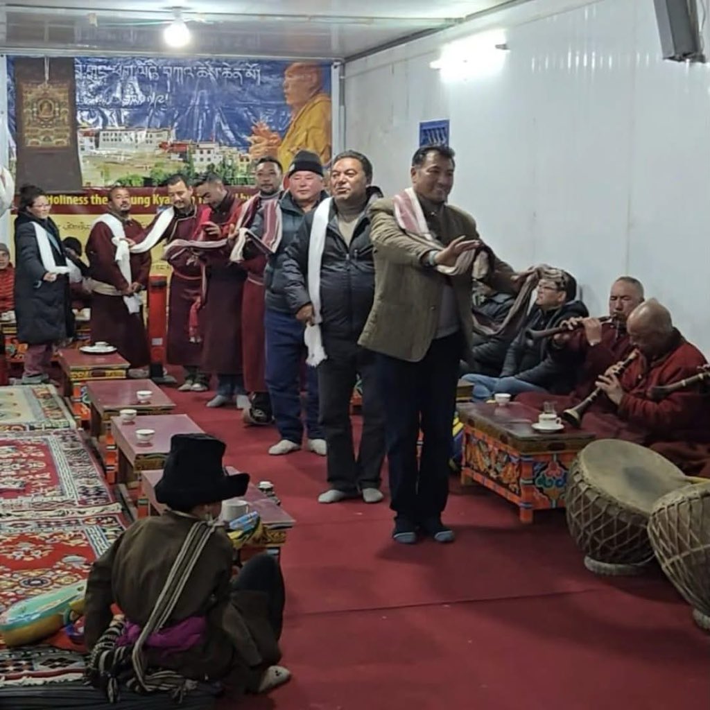 Tashi Gyaltsan Khachu tweet media