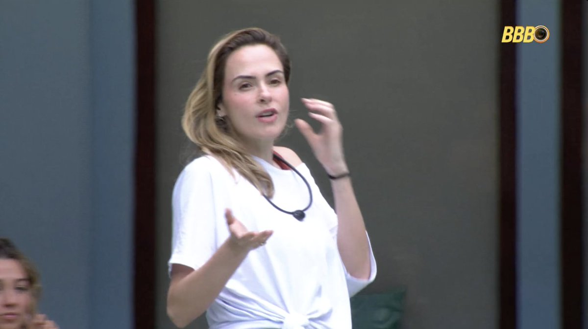 Visivelmente irritado, Cowboy grita e afirma que Ana Paula não consegue irrita-lo. #BBB26