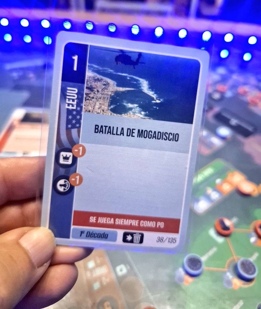 SanchoMateos's tweet photo. Estrenamos este interesante #NewColdWar de @VUCASimulations a 4...y Rusia se llevó la victoria!... un heredero del #TwilightStruggle muy divertido y multijugador ....repetiremos!! https://t.co/UbXUVB6hf2