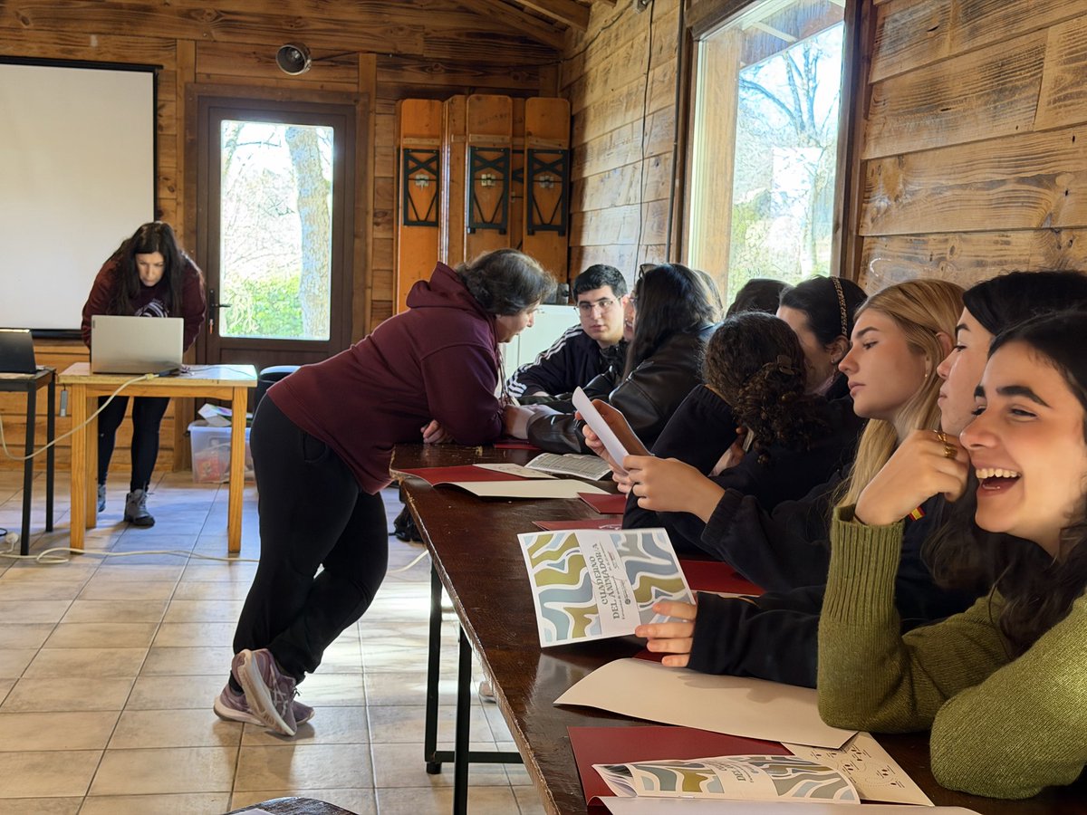 Sagrado Corazón Granada tweet media