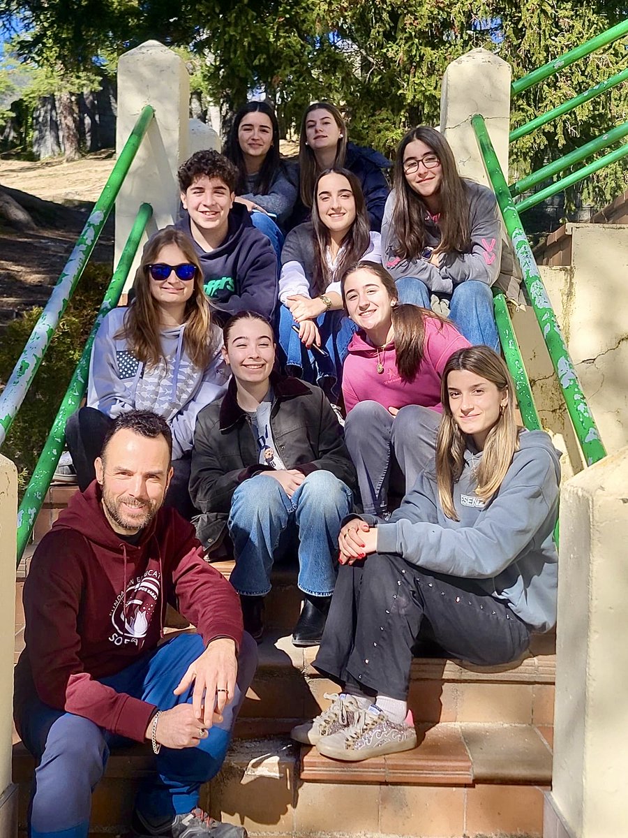 Sagrado Corazón Granada tweet media