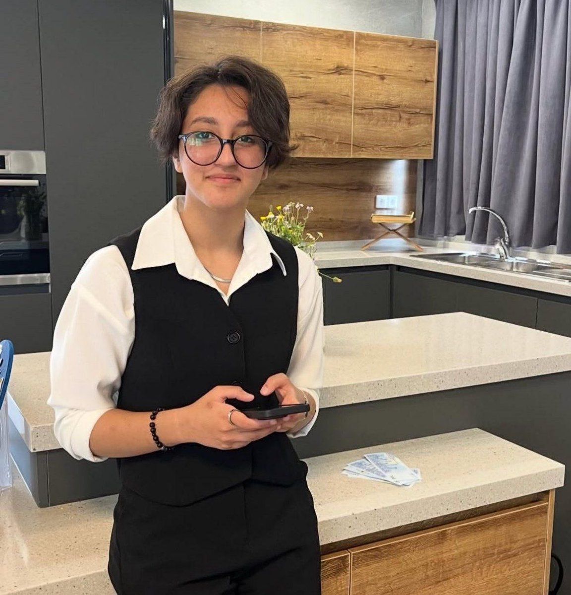 گُربه سیاه tweet media