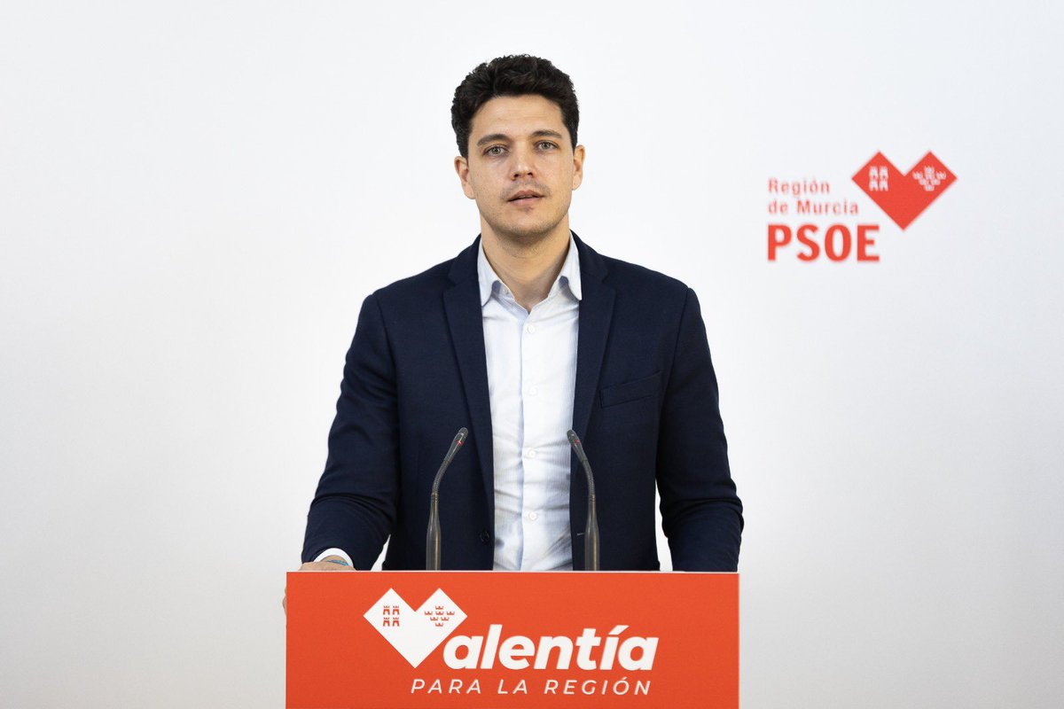 🚨Desde el PSRM pedimos la dimisión inmediata del consejero de Emergencias, Marcos Ortuño 🚨 
Después de un incendio en Águilas donde dos vecinas quedaron atrapadas y los bomberos no tenían un vehículo de rescate en altura.